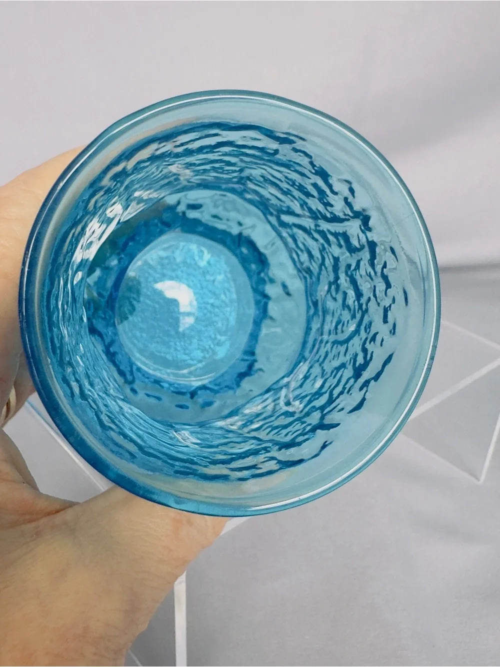 Set of 3 Textured Blue Glass Tumbler Anchor Hocking Rain Flower Juice Glasses 4'
